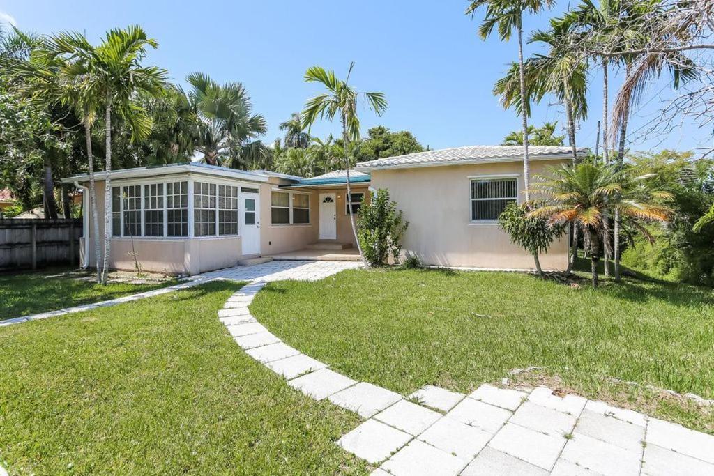 Villa Olivia Guest Rooms Hollywood Exterior photo